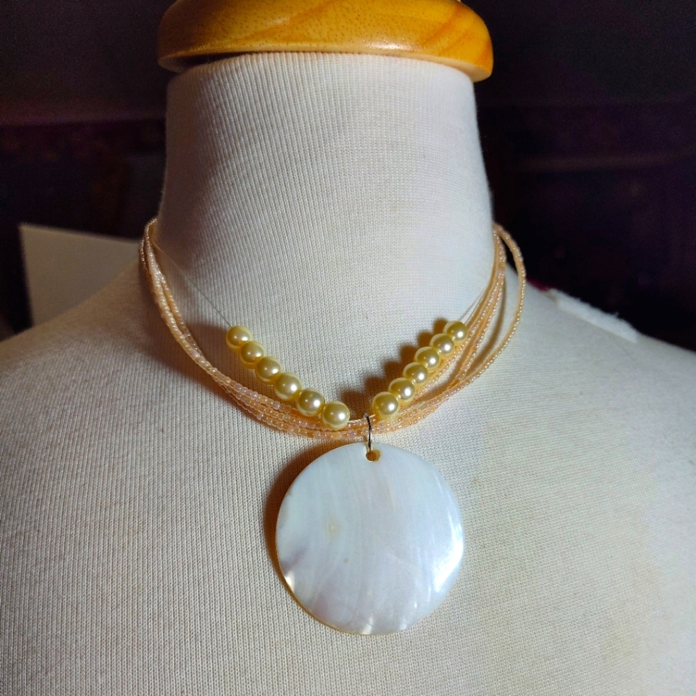 Elegant Summer Pearl and Shell Pendant Necklace NWOT